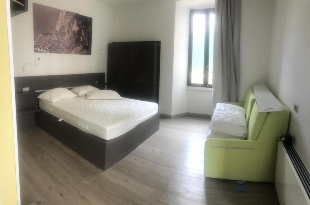 Antica Campione Rooms & Hostel Campione del Garda Exterior foto